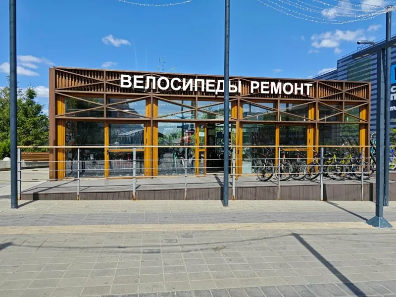 Вход в павильон «Веломарки» у ТРЦ «МЕГА Химки»