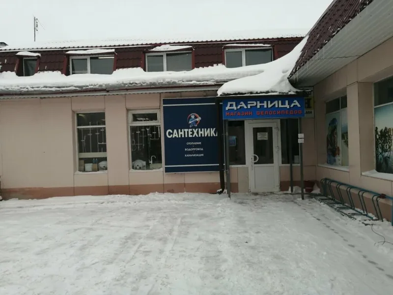 Вход в Дарницу на Первомайской улице