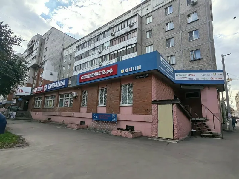 Здание «ВелоСтанции» на Первомайской, 100