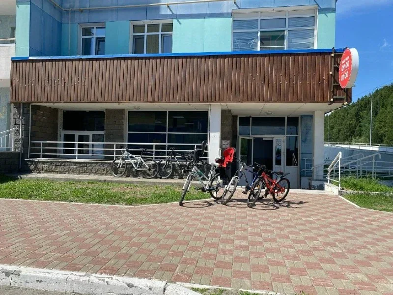 Вход на фотографии из канала мастерской Шаман после сообщения о переезде на Ледовую, 9