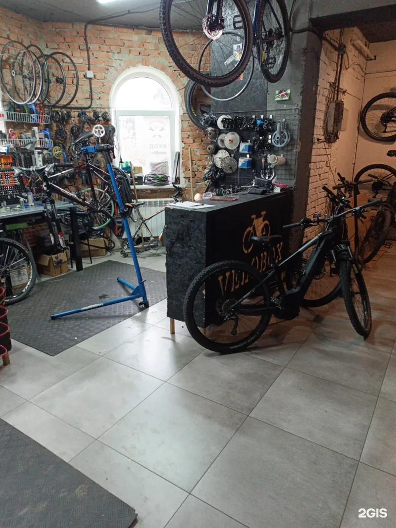 Приёмная и рабочая зона Velobox на проспекте Шогенцукова