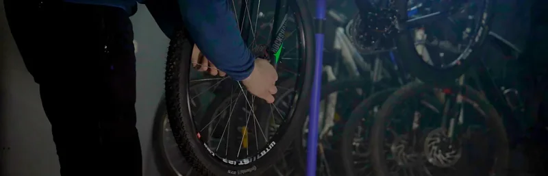 Велосипедный сервис: иллюстрация услуги на сайте Ride